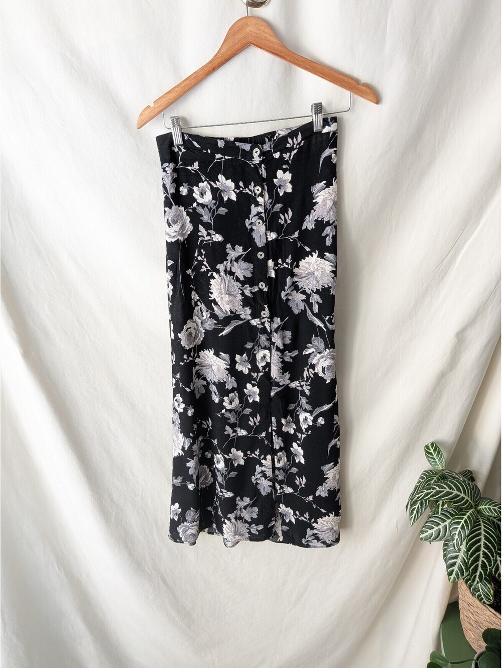 Wild Fable Black Floral Midi Skirt Size XS